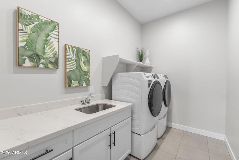 Laundry Room w Sink