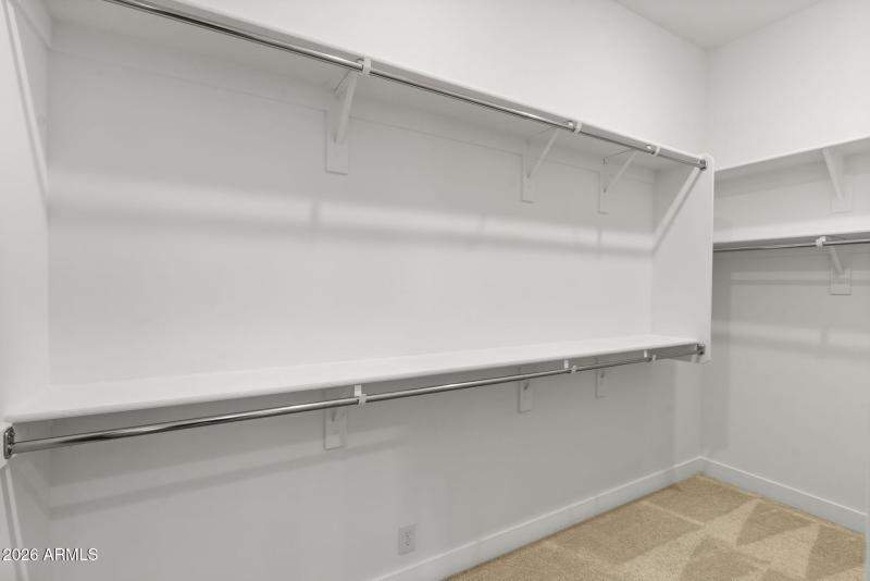 Ensuite Large Walk-In Closet