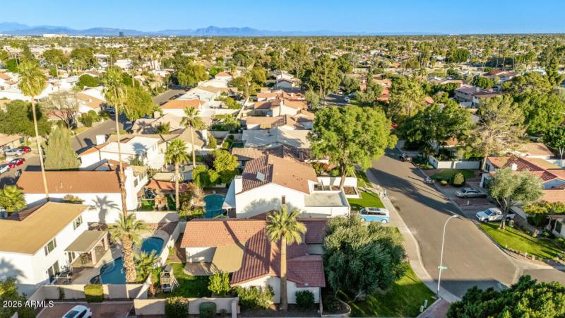 1263D240-815E-4E08-A211-A117BC6CA272_1_1