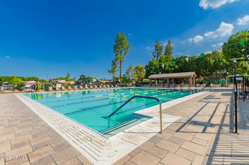 7B54F24A-C6A1-4CDC-BED1-182F4724C596