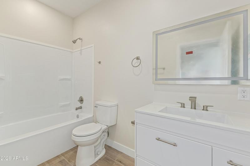 Unit 2 - Secondary Bathroom