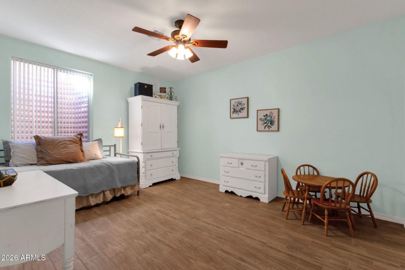 44-web-or-mls-5610-n-lyle-ct