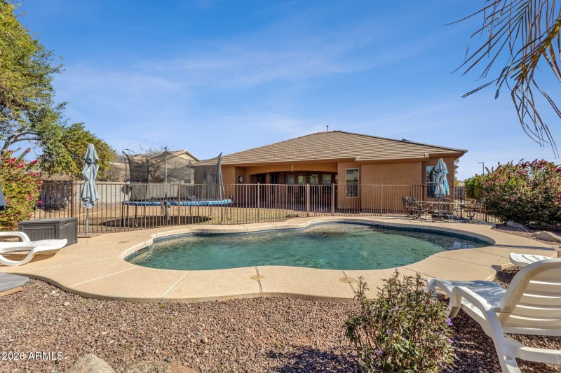 53-web-or-mls-5610-n-lyle-ct