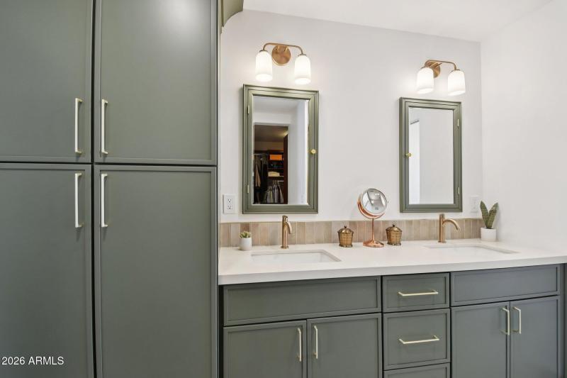 29-web-or-mls-E Estero Ln-S0502-029