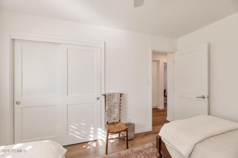 12-web-or-mls-QP-9040