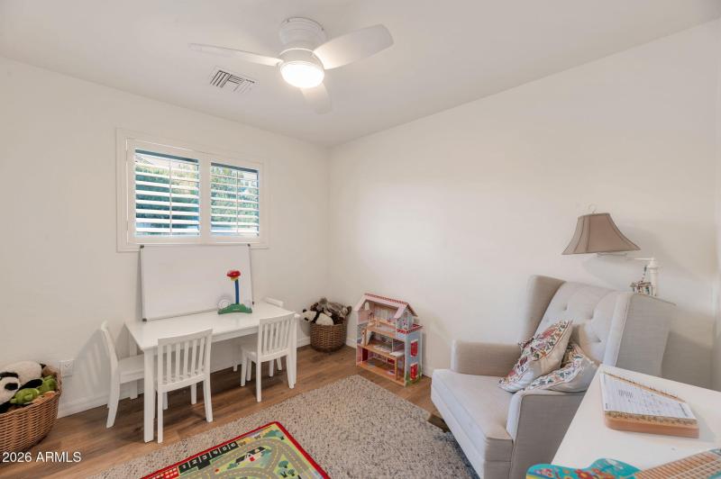 15-web-or-mls-QP-9049