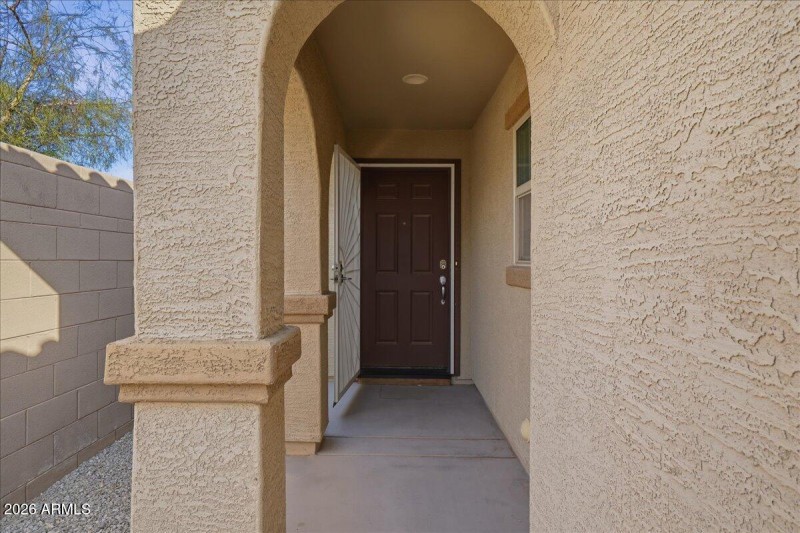 04-Front entry