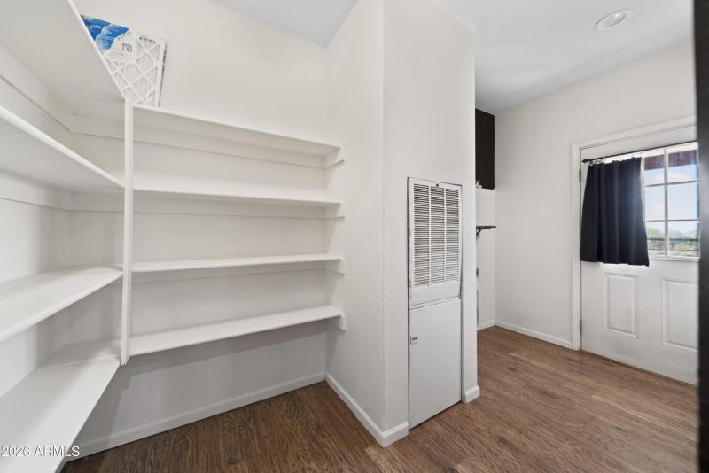 39624 N Central Ave 00033