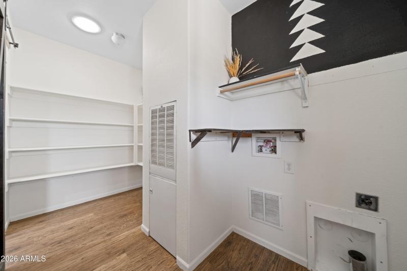 39624 N Central Ave 00034