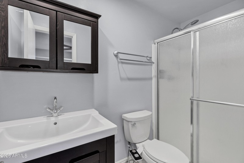 Ensuite bathroom, Master