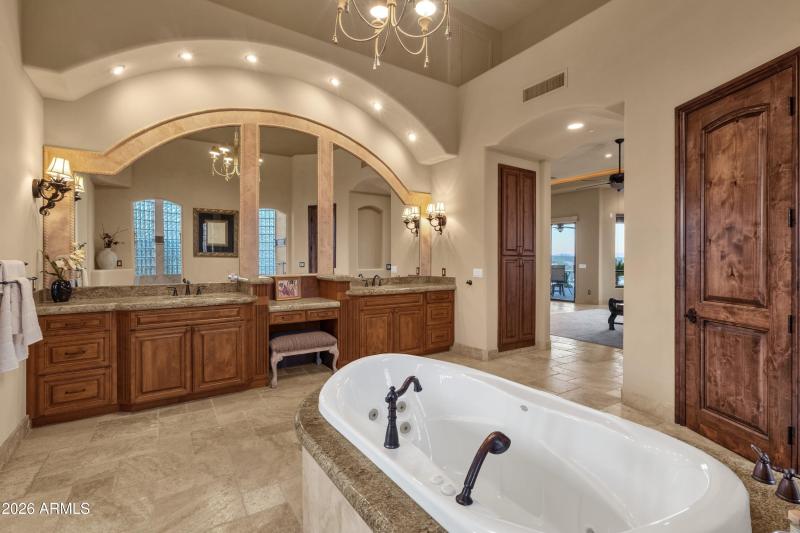 033_Primary Ensuite Bathroom III