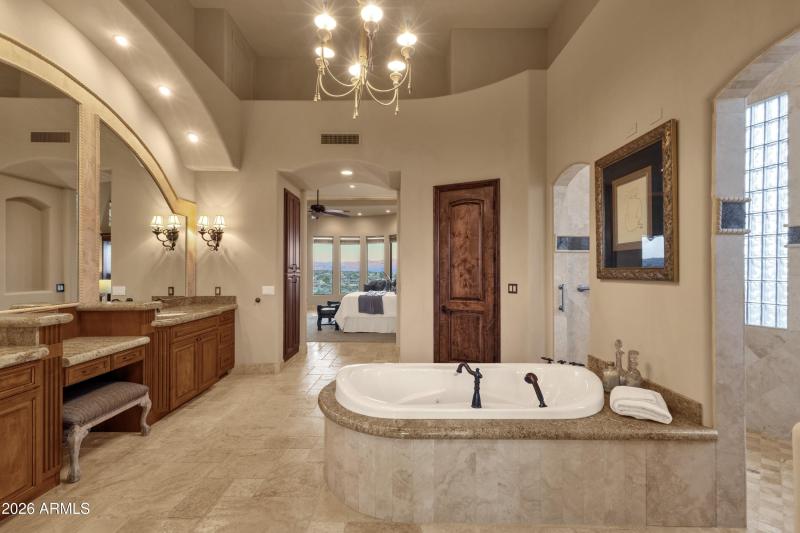 034_Primary Ensuite Bathroom II