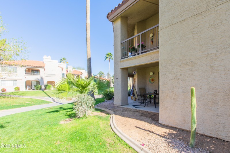 Village III Exterior Features