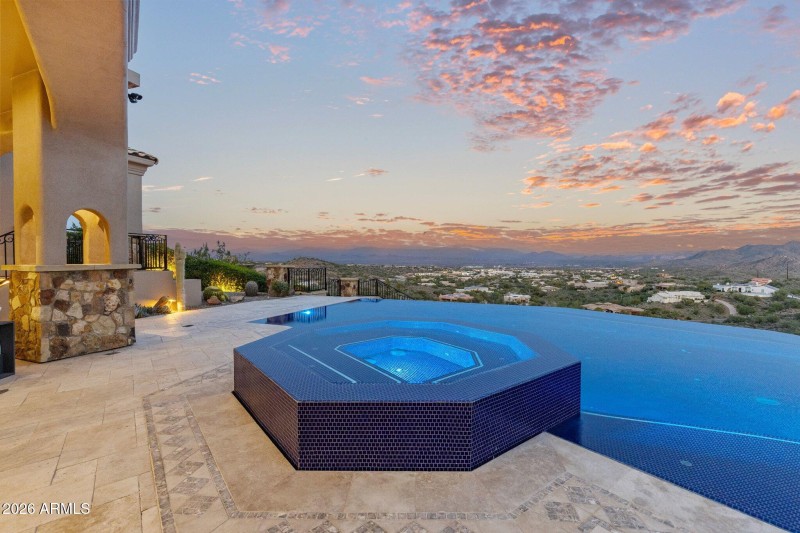 Sweeping Vistas Capturing