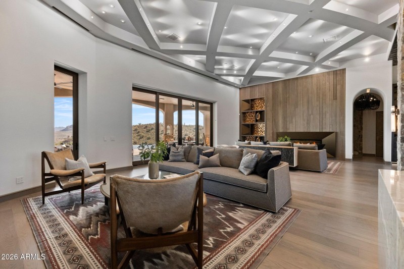 Where Sculptural Beauty and