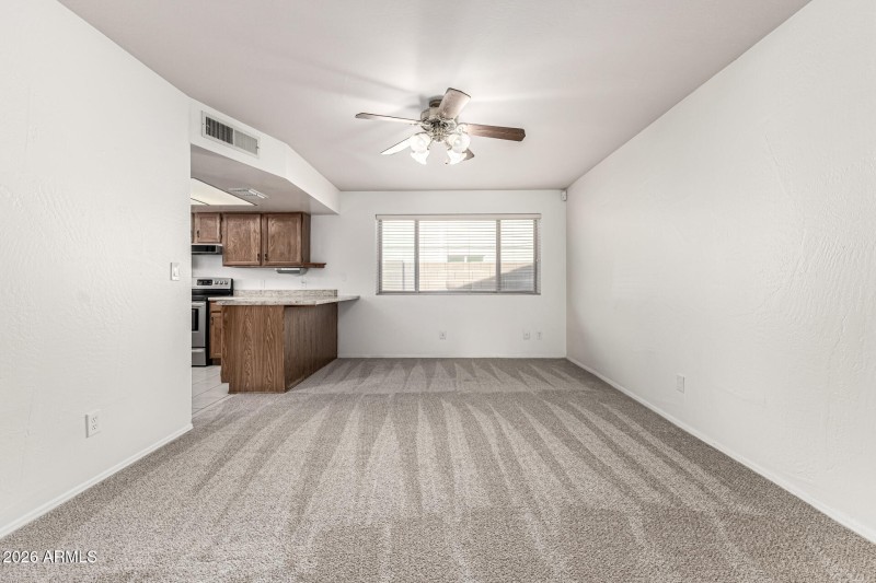 Dining room / Family Room