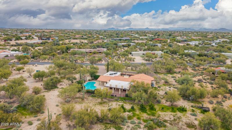 5022 E Calle De Los Flores