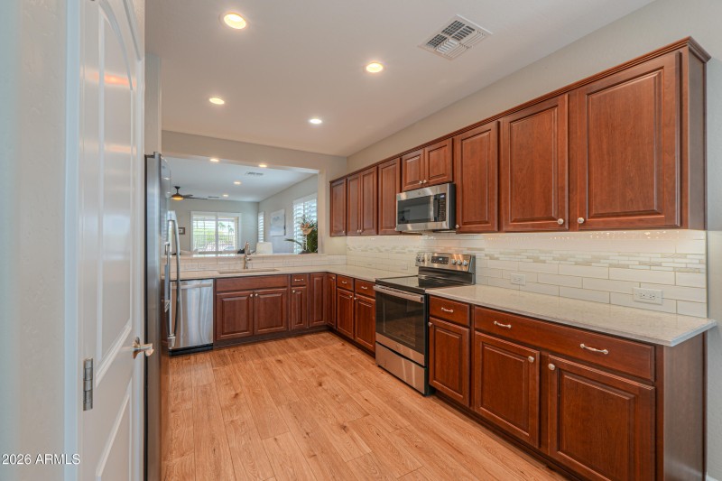 Under cabinet lighting