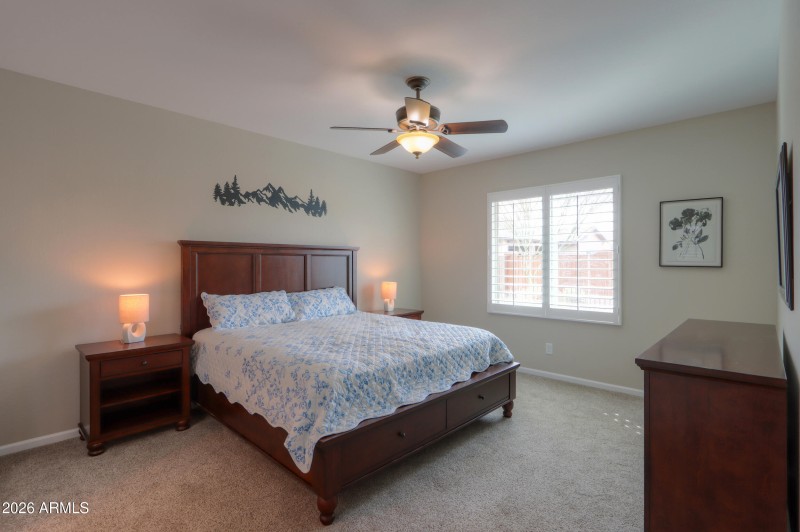 Master bedroom w/2 ft ext