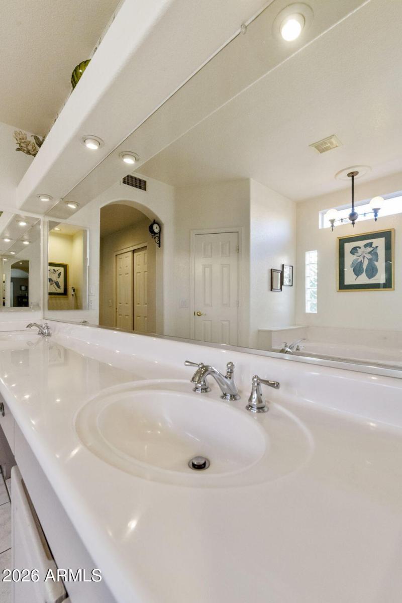 Primary suite vanity