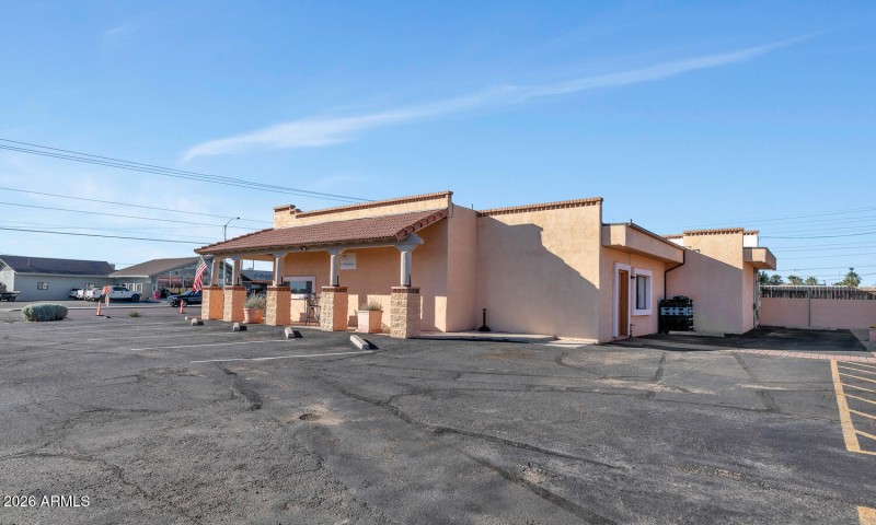 760 W Wickenburg Way-large-002-002-TOD73