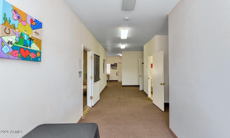 760 W Wickenburg Way-large-054-007-TOD73