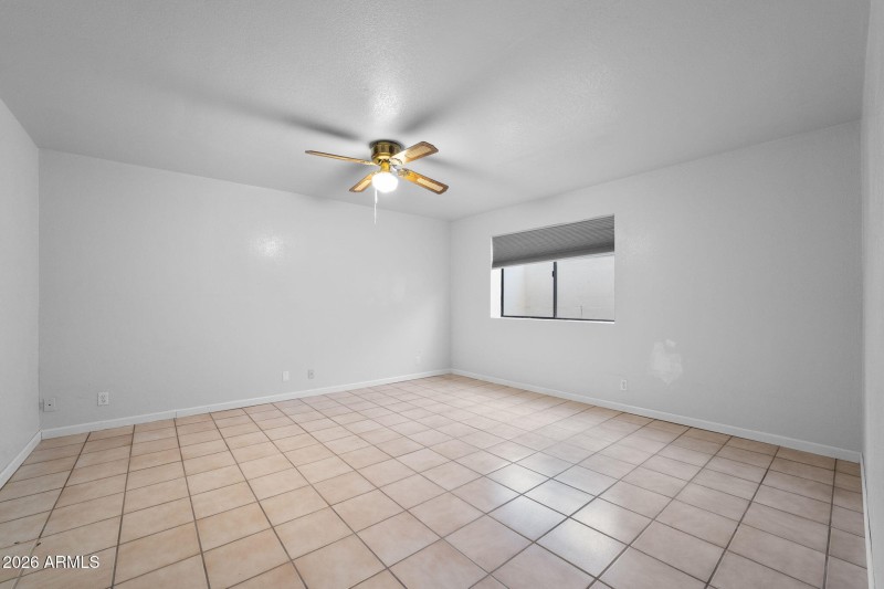 022__1214 W Seashore Dr