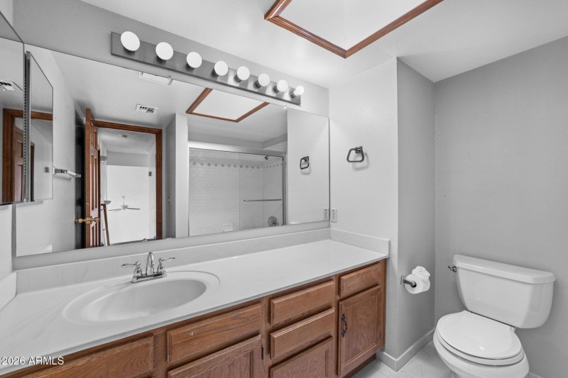 024__1214 W Seashore Dr