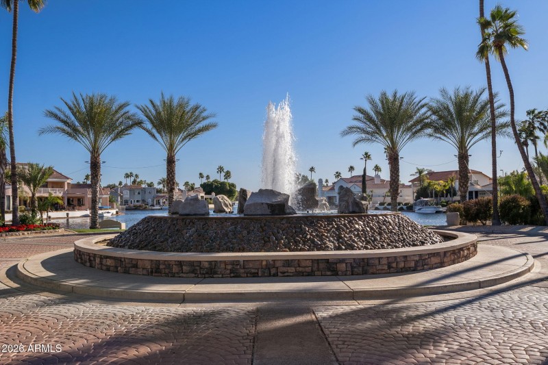 028__1214 W Seashore Dr