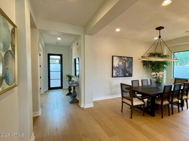 Dining rm to front door