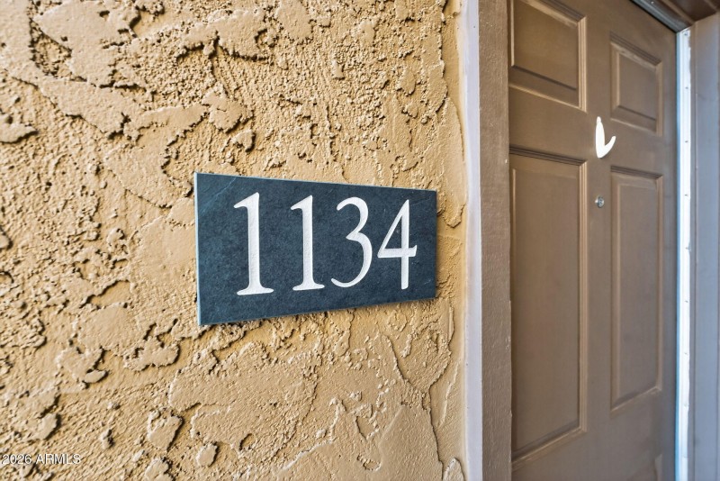 30-web-or-mls-01 N Granite Reef Rd