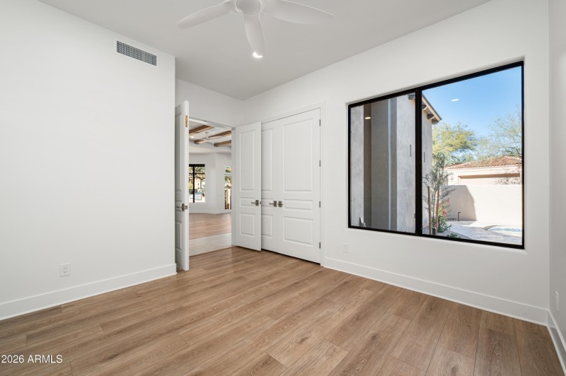 9280EThompsonPeakPkwy42-32