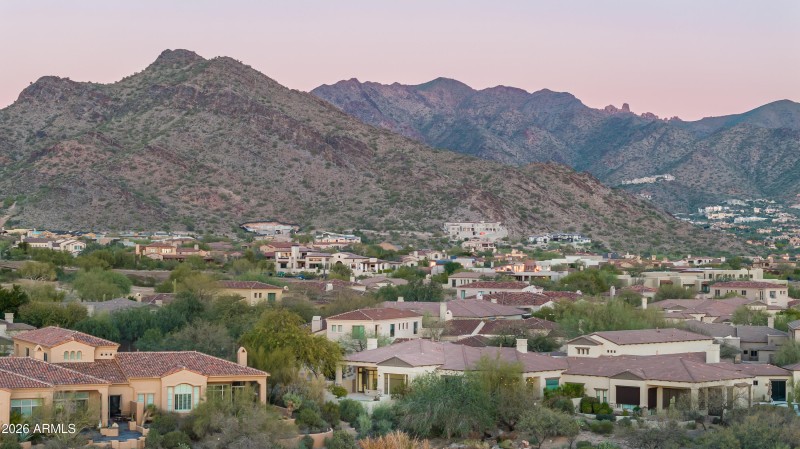 9280EThompsonPeakPkwy42-44