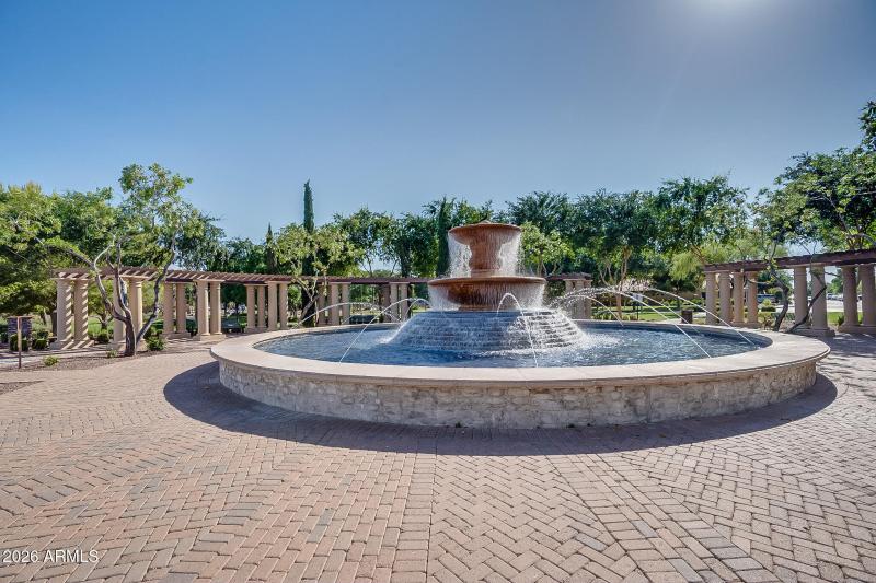 Iconic Bella Via Fountain