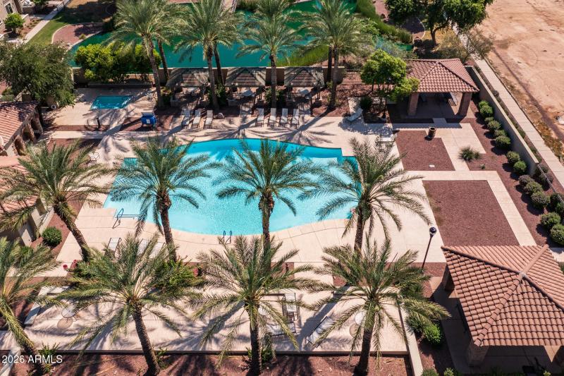 E. Hampton Ln & S Maple Drive-6