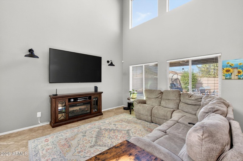 12-web-or-mls-012_A7400593