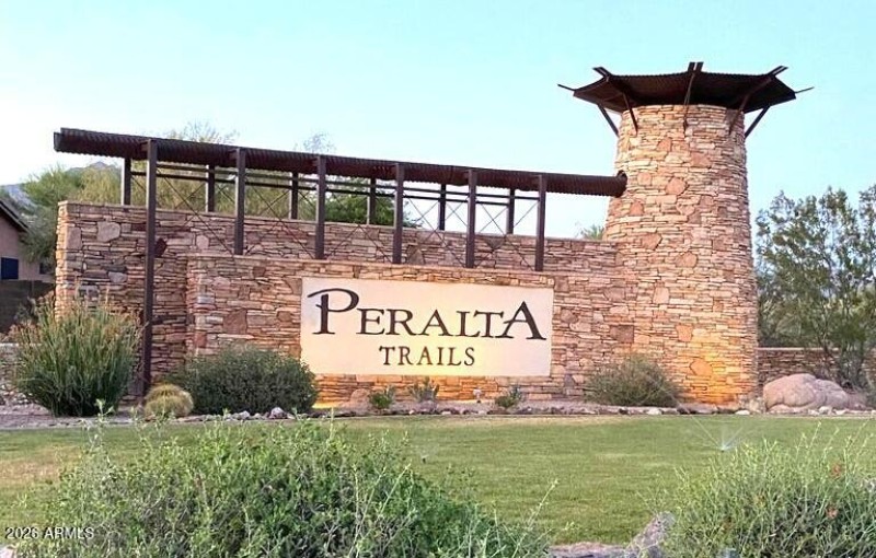 Peralta Trails Community