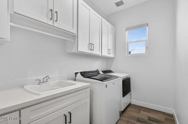 046_67-web-or-mls-51-e_marsh_rd_277