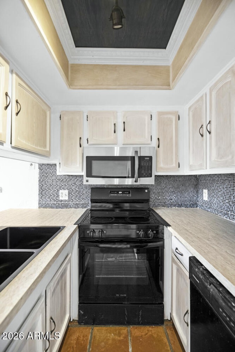 10411 N 11th Ave #11