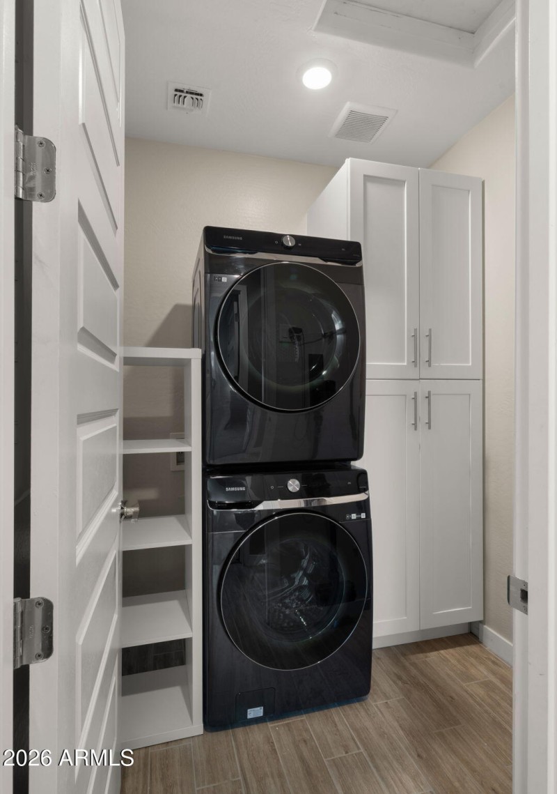 23-web-or-mls-Laundry Room