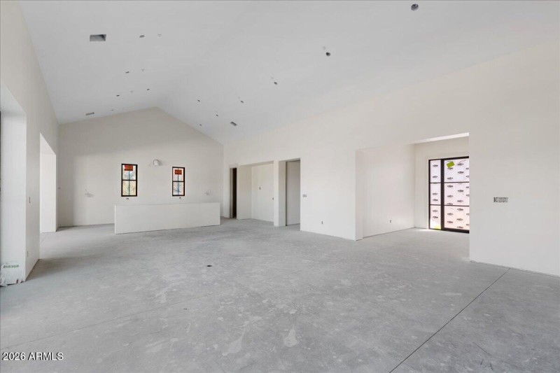 09-Living Room & Foyer