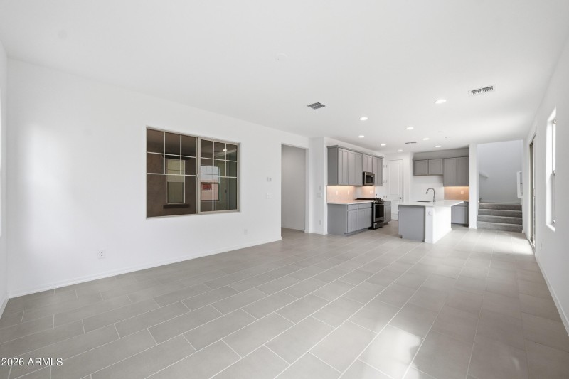 hj-az-phoenix-hawes-crossing-venture-jas