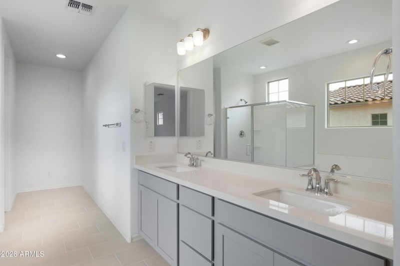 hj-az-phoenix-hawes-crossing-venture-jas