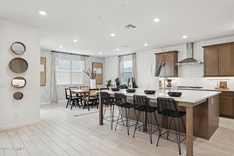 82-web-or-mls-6794-w-spur-dr-37