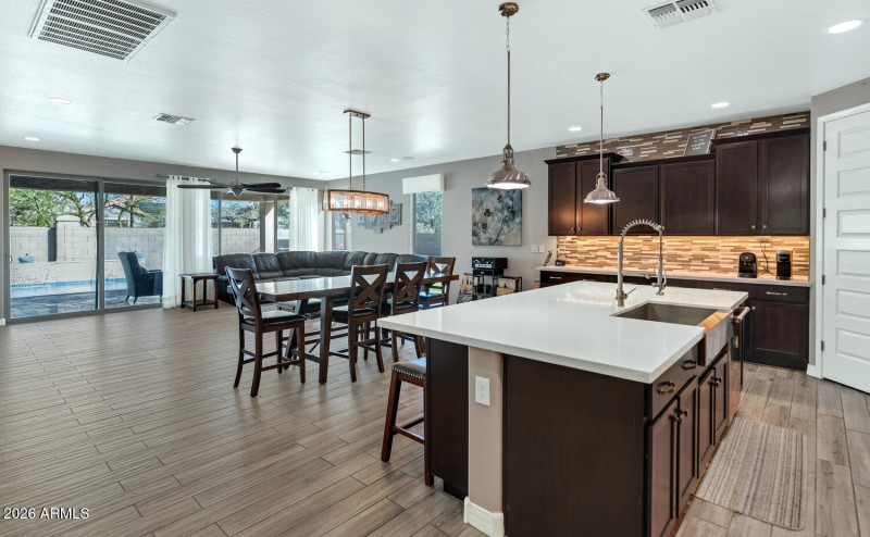 17012 W Sand Hills Rd-large-008-019-1701