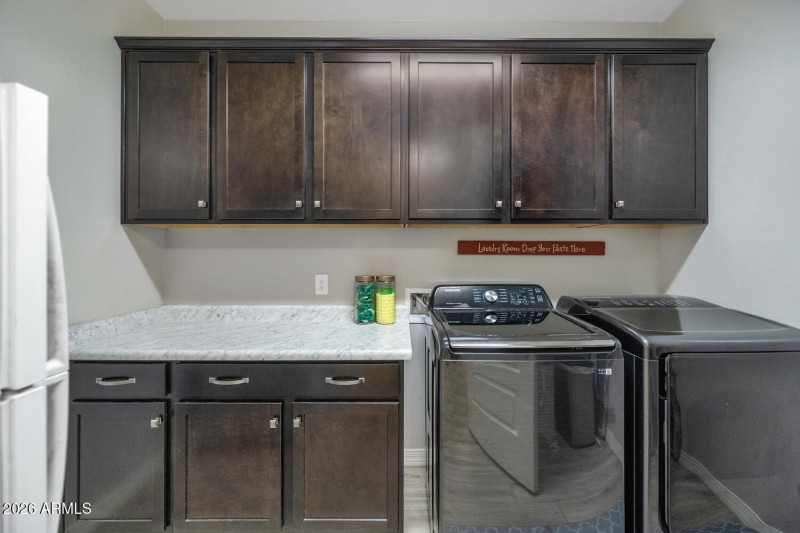 17012 W Sand Hills Rd-large-027-032-1701