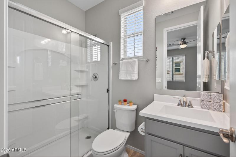 Guest Room Ensuite Bath