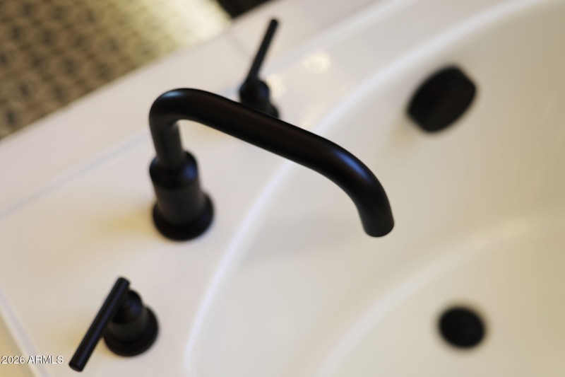 PHX_Marquis_PMA45_Topaz_PrimarySuiteDeta