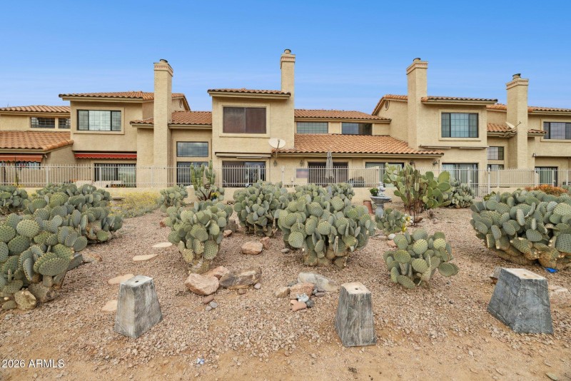 37-web-or-mls-7949-e-joshua-tree-ln