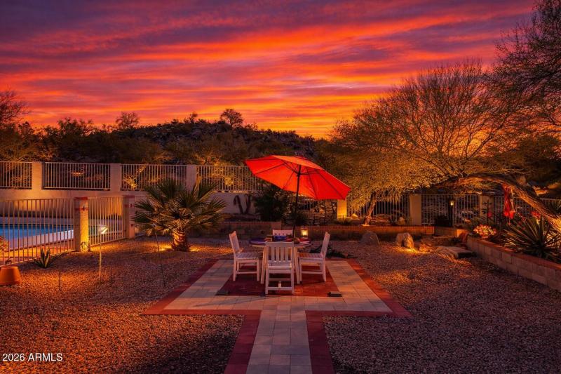 6DBF5E80-03CA-4AE8-BBAC-81621FFAB75C